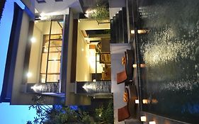 Lea Villa